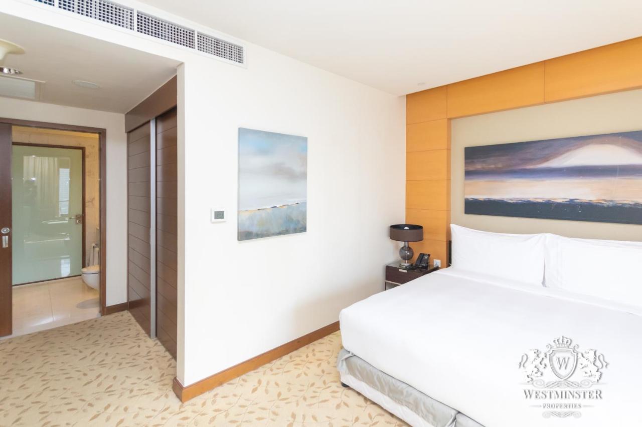 Westminster Dubai Mall ภายนอก รูปภาพ A bedroom at the hotel