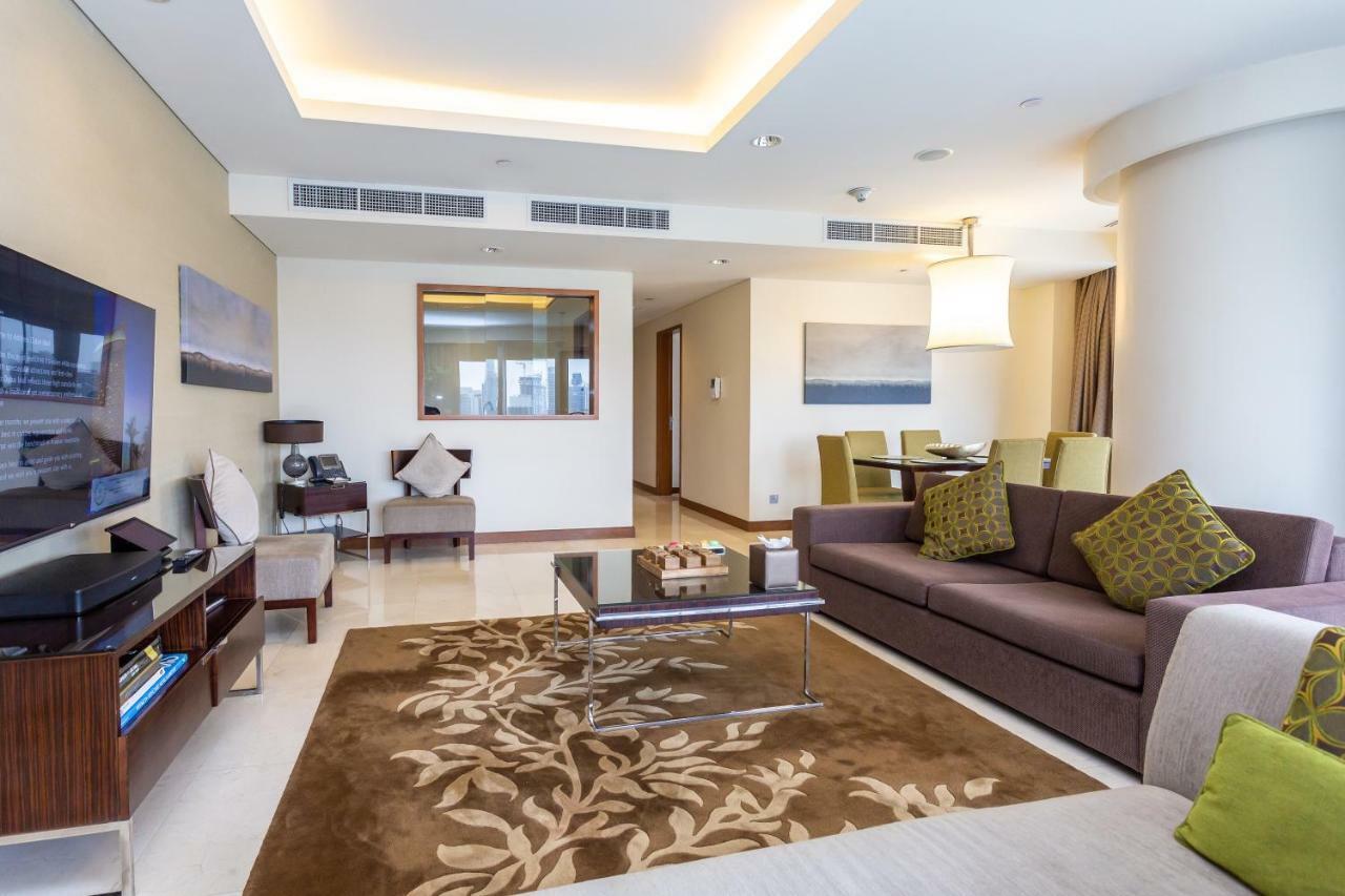 Westminster Dubai Mall ภายนอก รูปภาพ A living room in a typical apartment