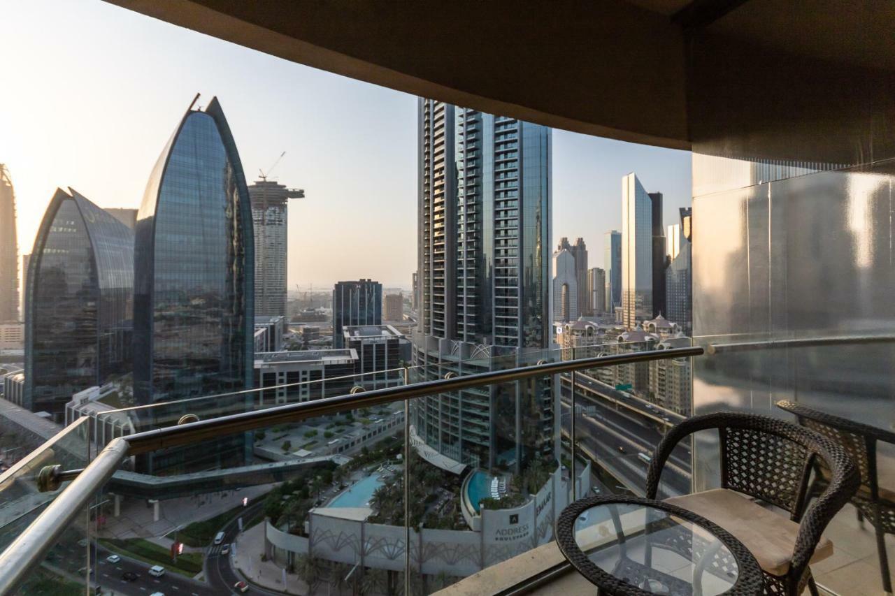 Westminster Dubai Mall ภายนอก รูปภาพ View from a balcony