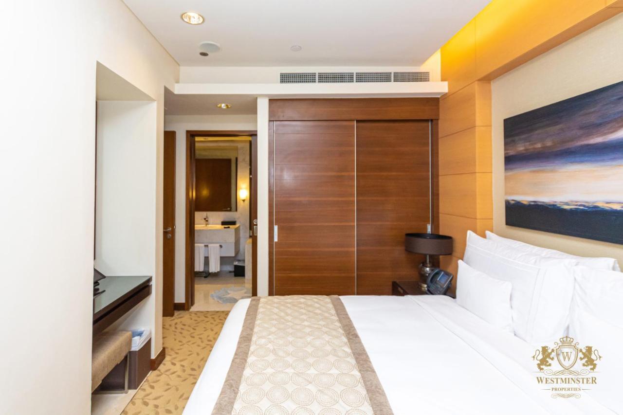 Westminster Dubai Mall ภายนอก รูปภาพ A bedroom at Westminster International University